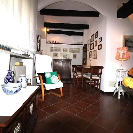 Antica Corte Sul Lago D'orta Apartment
