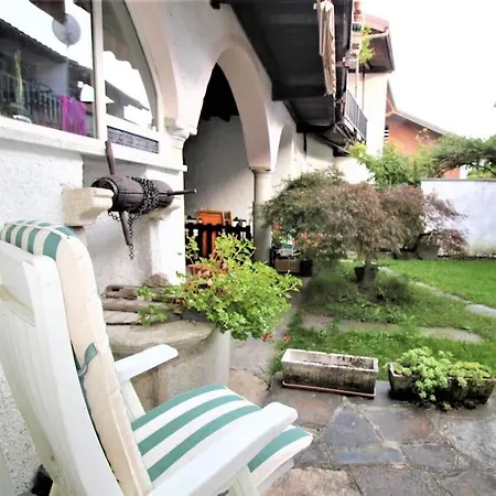 Antica Corte Sul Lago D'orta Daire
