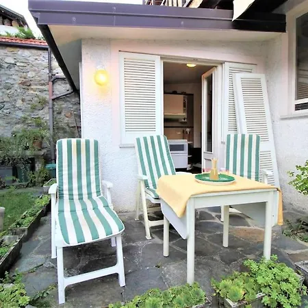Antica Corte Sul Lago D'orta Daire